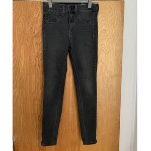 RAG & BONE Black Rock 10 Inch Capri With Slit 25x27